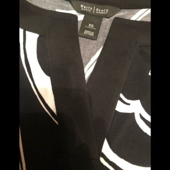 White HOUSE BLACK MARKET v neck shift dress whbm - Picture 4 of 5